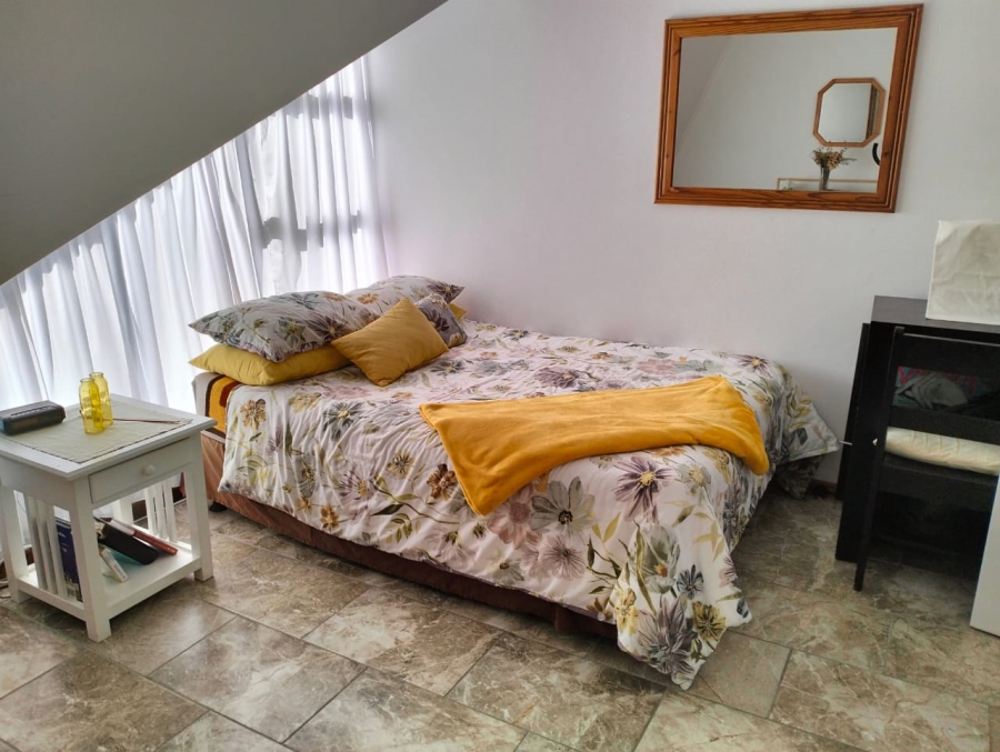 2 Bedroom Property for Sale in Hartenbos Central Western Cape